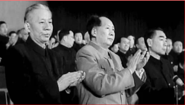 中国行动专制政治的常态：毛、周、刘的勾心斗角